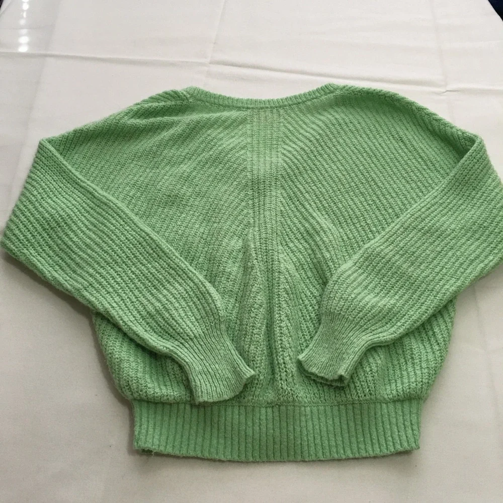 Lilly Pulitzer Kasmina Sweater Womens Small Green V-Neck Wool Blend